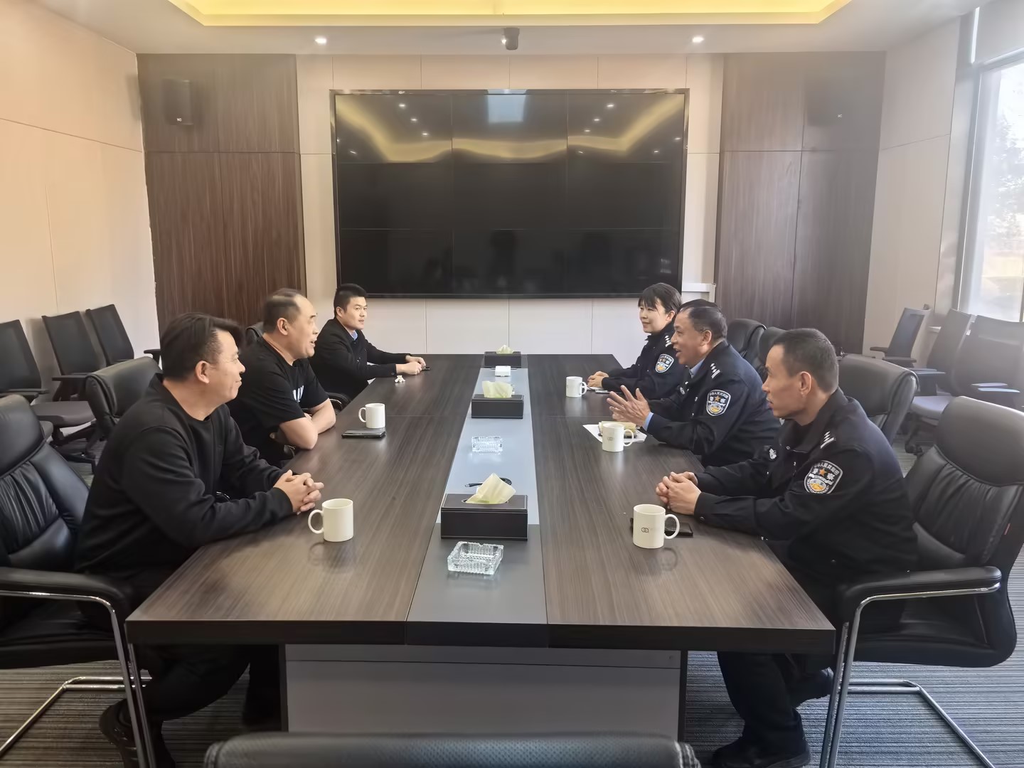政企协同创标杆｜安车检测与泰安车管所共筑新能源汽车智慧检测新高地